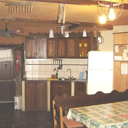 Spacious In Odollo, Mountain View, 150 Sqm, Fireplace Odollo