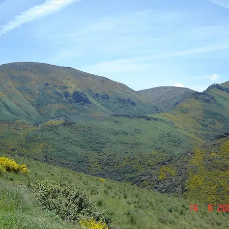 Holiday home Spacious In Odollo, Mountain View, 150 Sqm, Fireplace