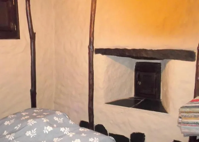 Spacious In Odollo, Mountain View, 150 Sqm, Fireplace