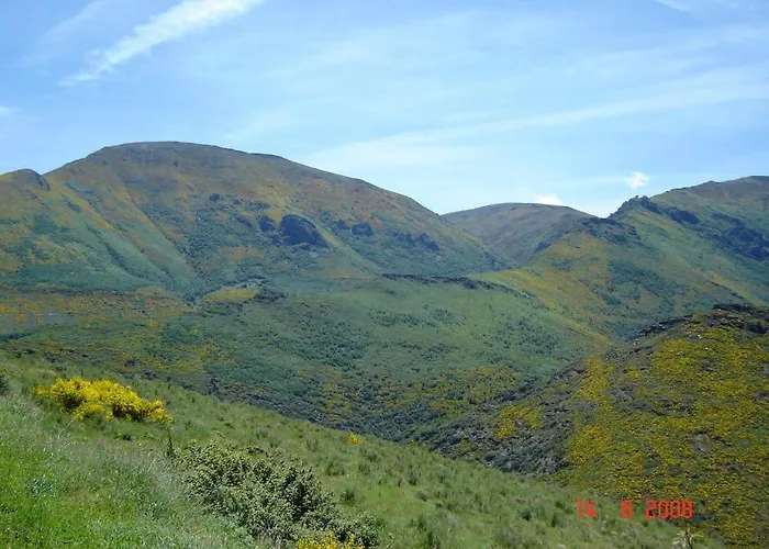 Apartamento Spacious In Odollo, Mountain View, 150 Sqm, Fireplace